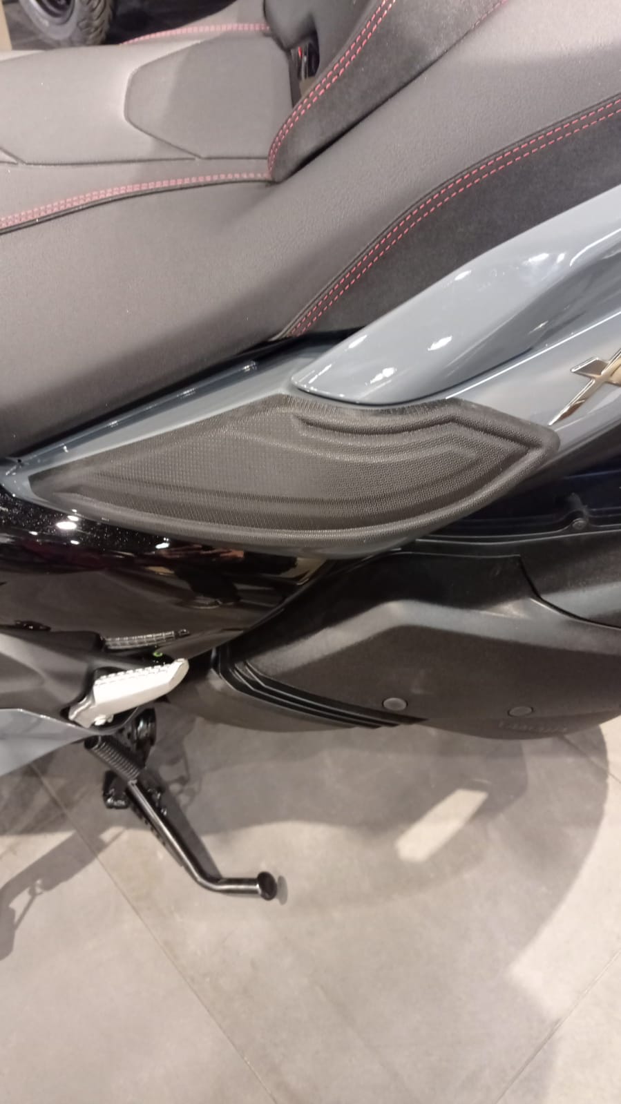 MODİMOT YAMAHA XMAX 250/300 SELE ALTI KORUMA (2018-2023)