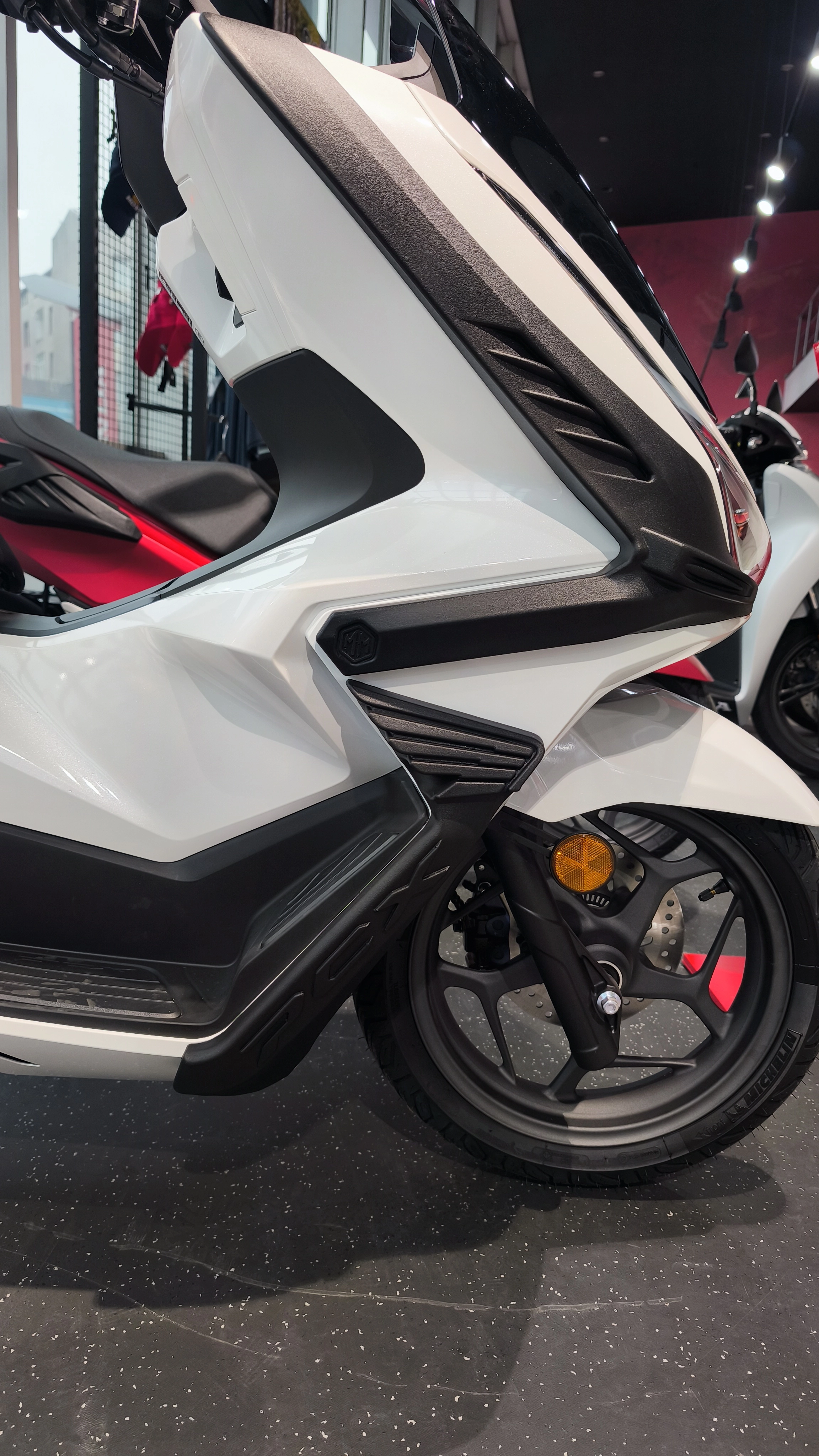 MODİMOT PCX 125 (2025-2026) ÜST BACAK KORUMA SETİ 