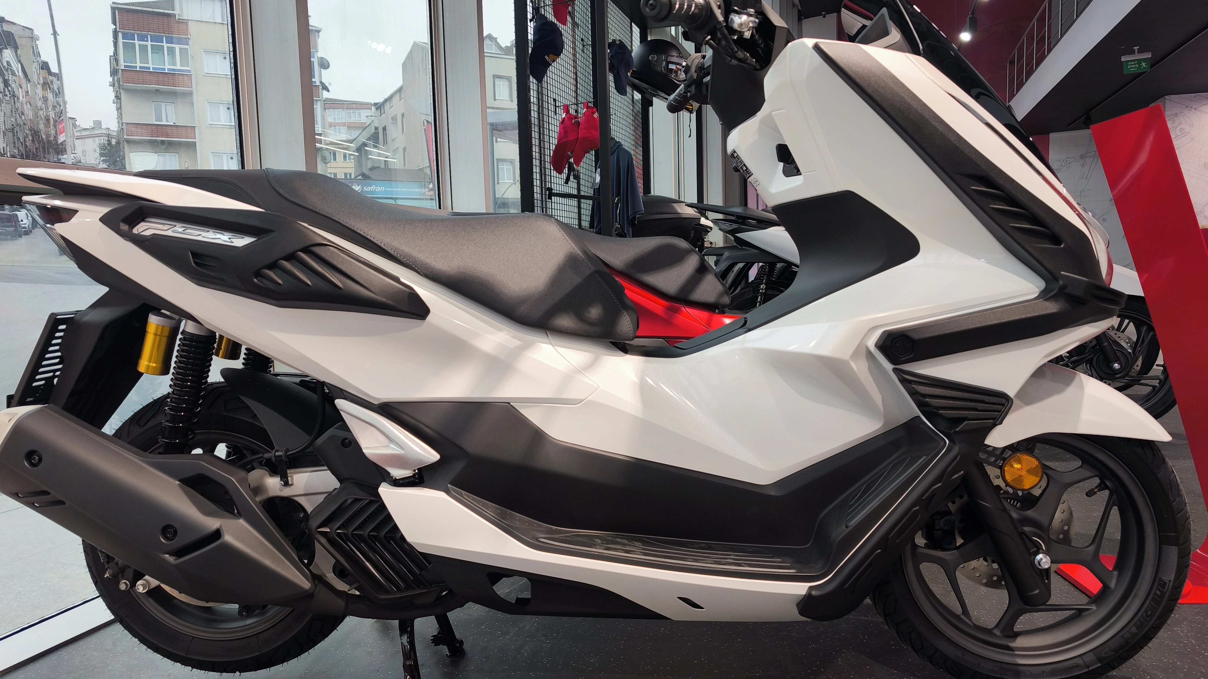 MODİMOT PCX 125 (2025-2026) SELE ALTI KORUMA SETİ
