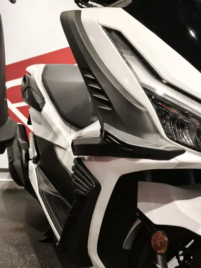 MODİMOT PCX 125 (2025-2026) ÜST BACAK KORUMA SETİ 